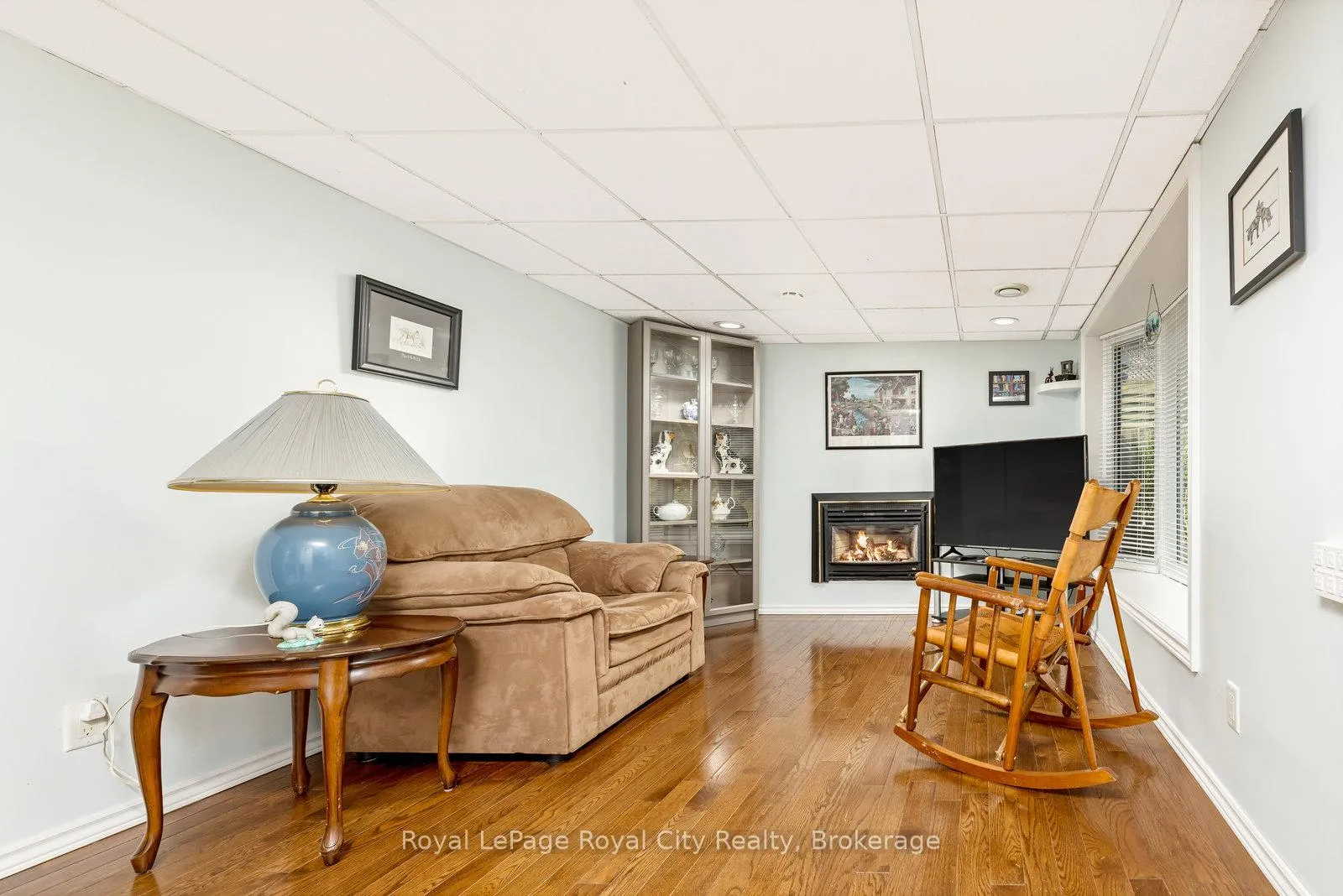 Photo 7 of 89 Joycelyn Crescent, Halton Hills, Georgetown — HOMEH