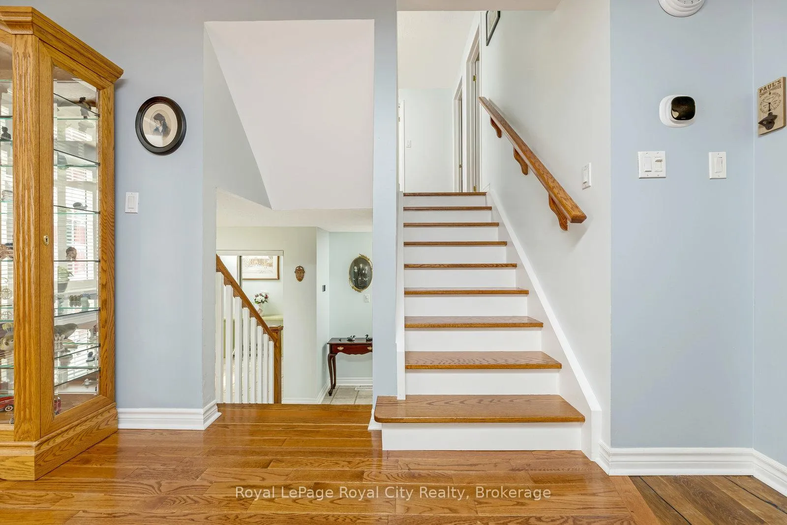 Photo 9 of 89 Joycelyn Crescent, Halton Hills, Georgetown — HOMEH