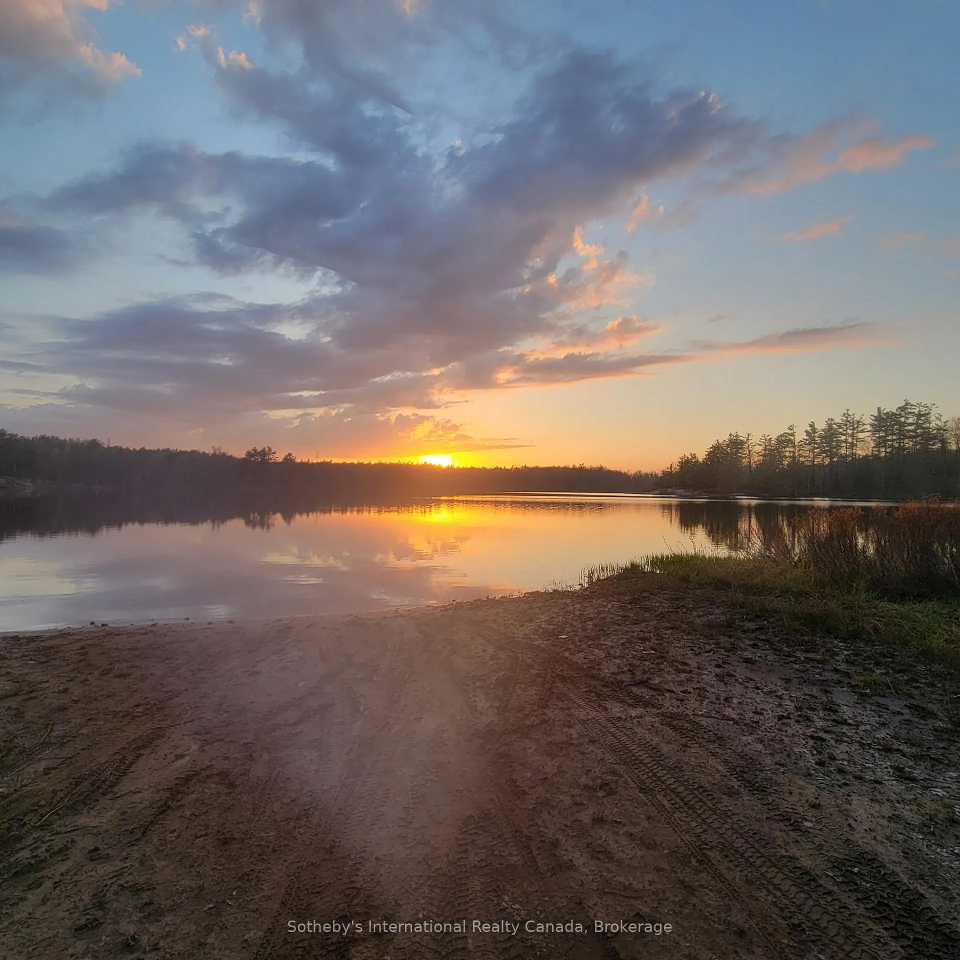 Photo 10 of 1083 Thomas Road, Gravenhurst, Ryde — HOMEH