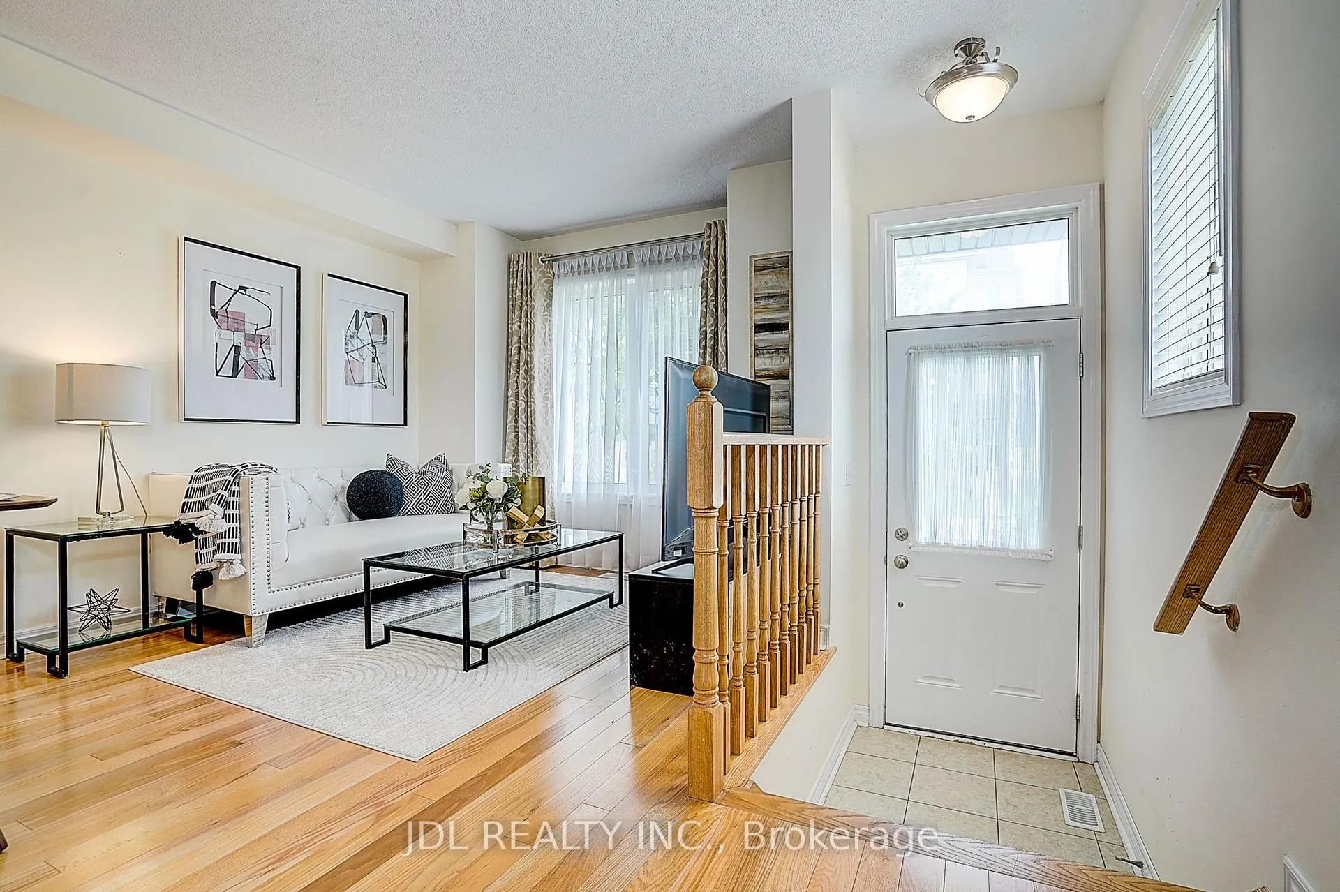 Photo 5 of 49 Kawneer Terrace, Scarborough, Dorset Park — HOMEH