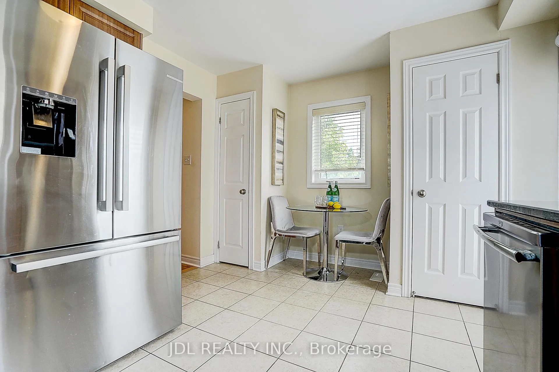 Photo 17 of 49 Kawneer Terrace, Scarborough, Dorset Park — HOMEH