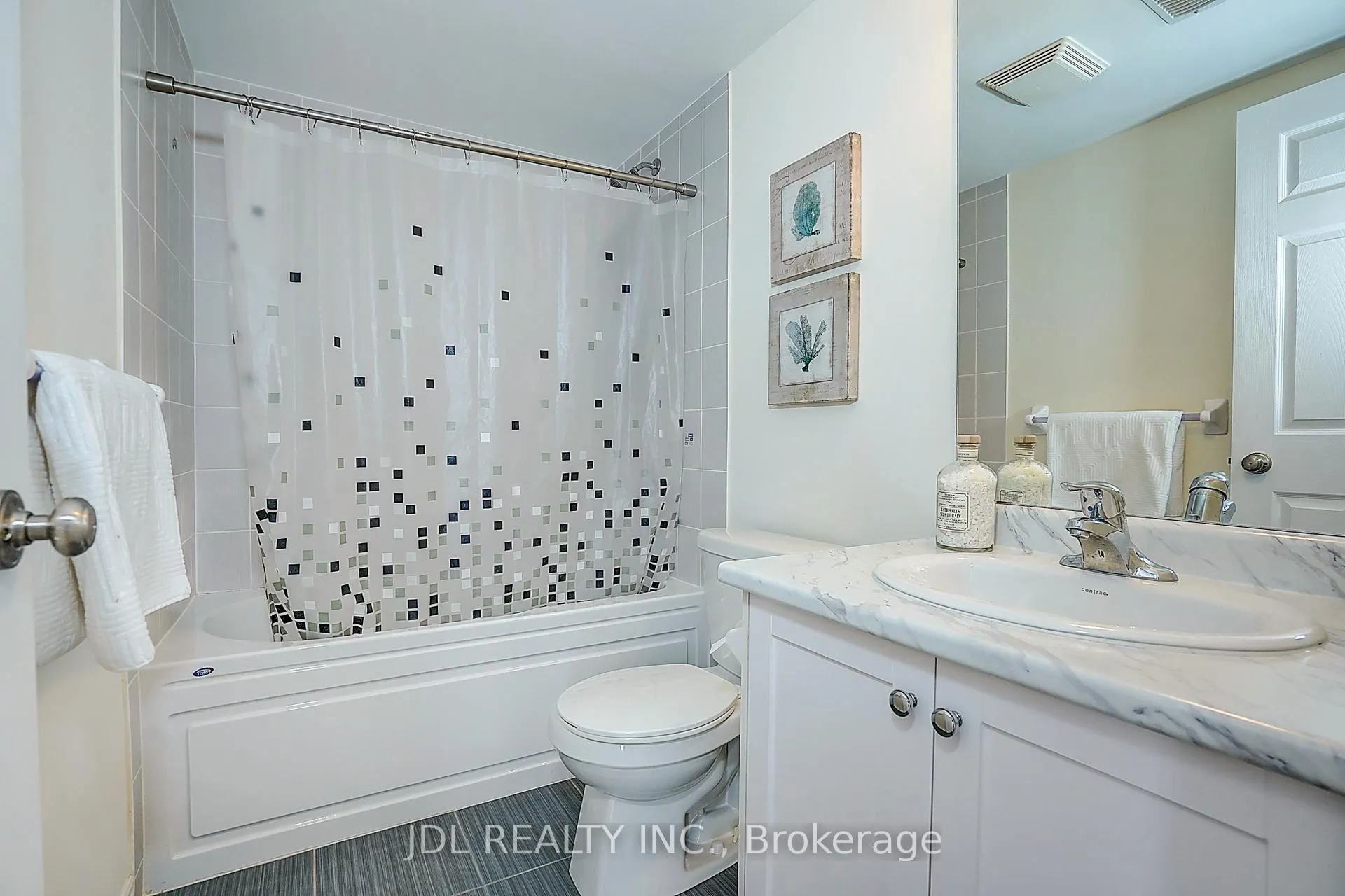 Photo 22 of 49 Kawneer Terrace, Scarborough, Dorset Park — HOMEH
