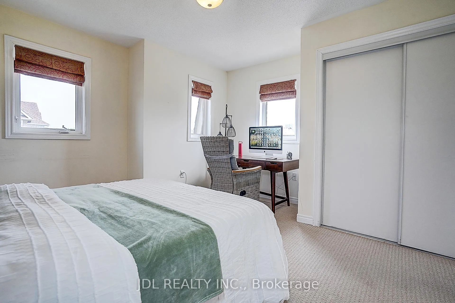 Photo 31 of 49 Kawneer Terrace, Scarborough, Dorset Park — HOMEH