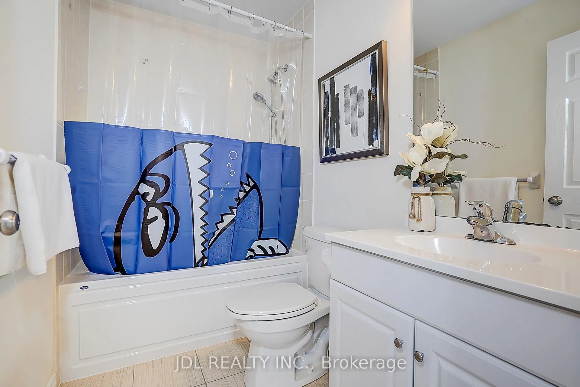 Photo 32 of 49 Kawneer Terrace, Scarborough, Dorset Park — HOMEH