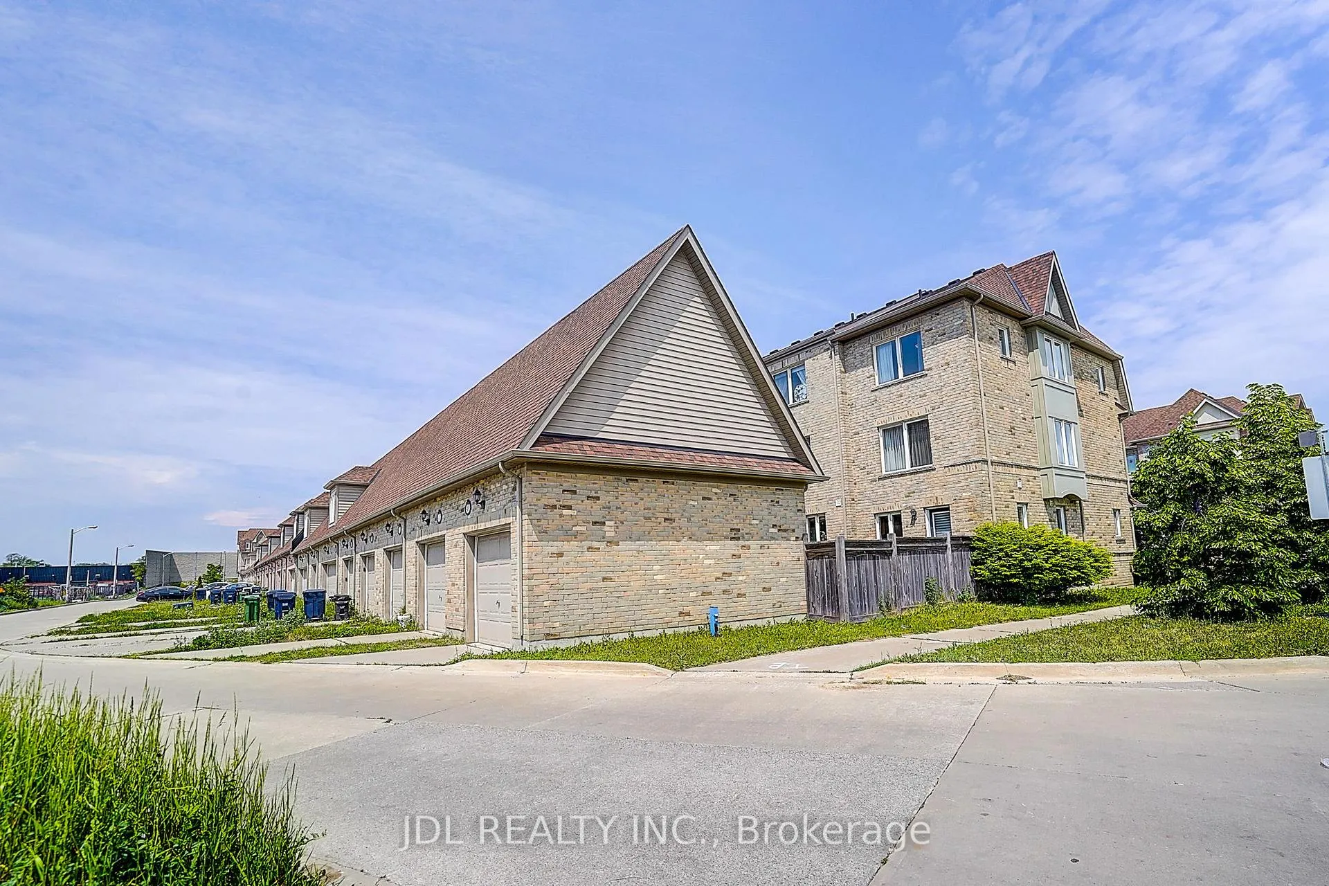 Photo 33 of 49 Kawneer Terrace, Scarborough, Dorset Park — HOMEH
