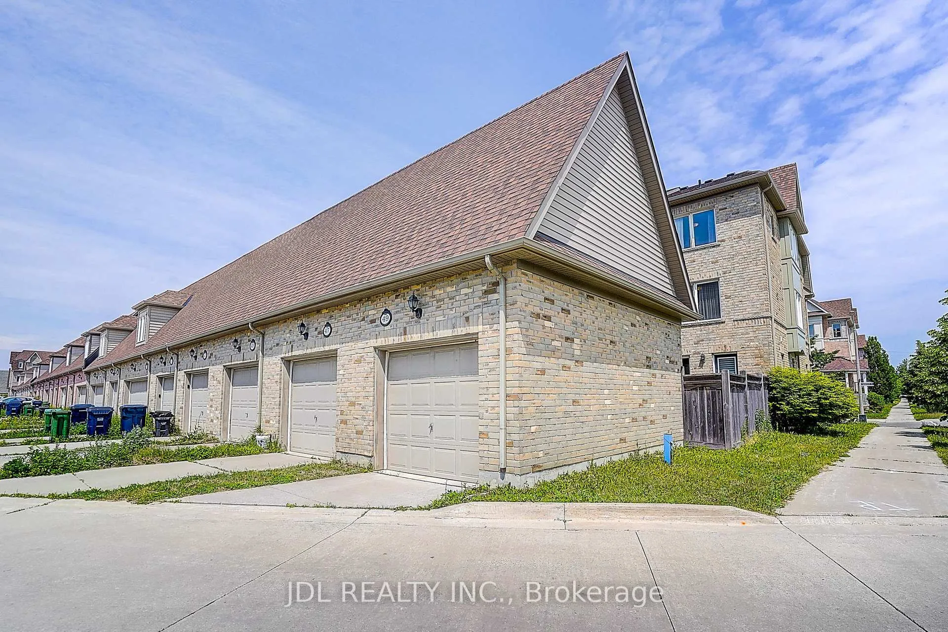 Photo 36 of 49 Kawneer Terrace, Scarborough, Dorset Park — HOMEH