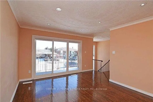 Photo 1 of 7288 Sigsbee Drive, Mississauga, Malton — HOMEH