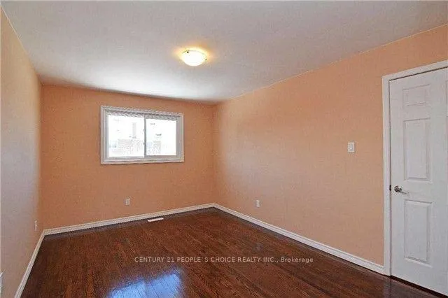Photo 6 of 7288 Sigsbee Drive, Mississauga, Malton — HOMEH