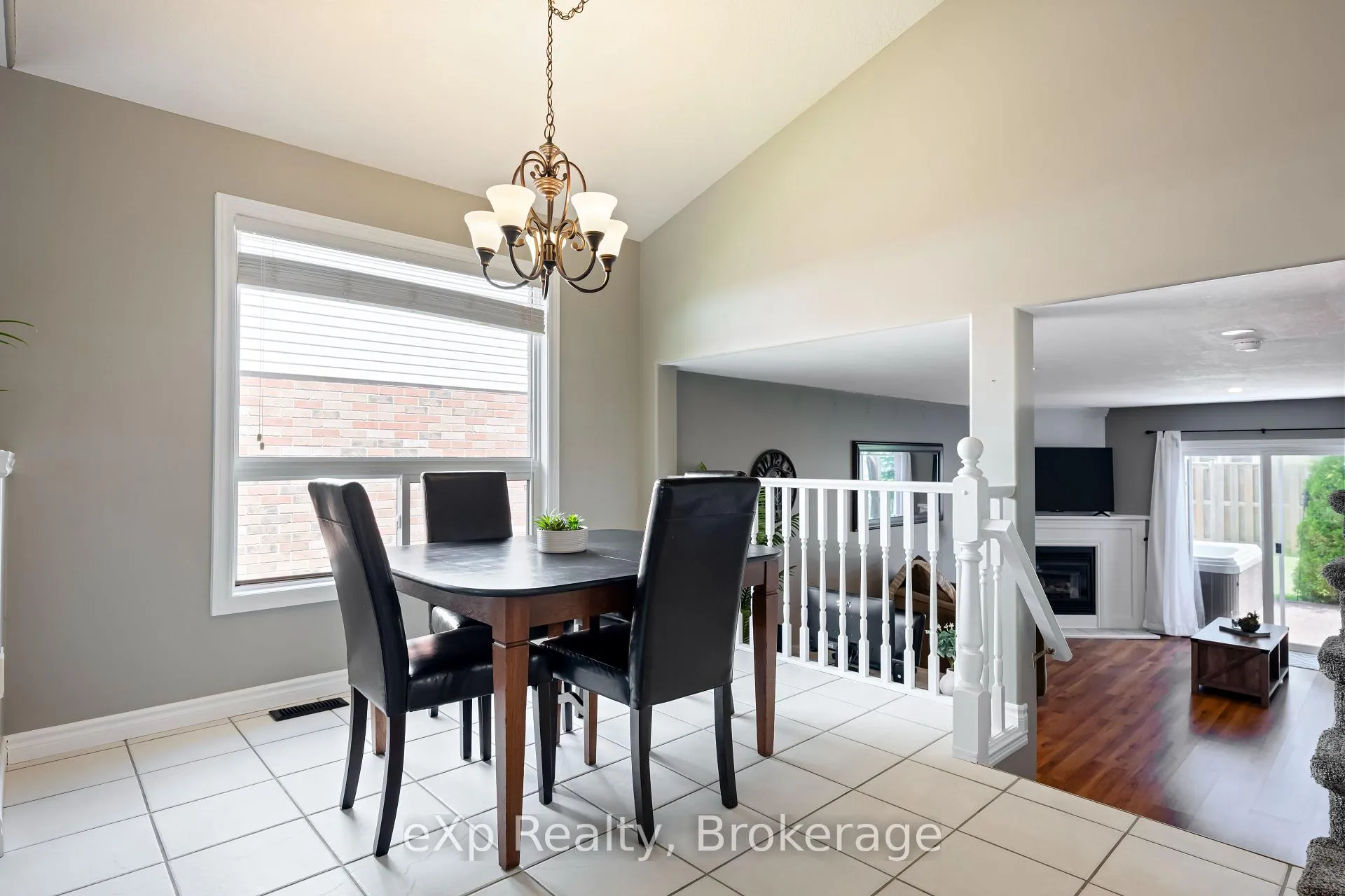Photo 10 of 273 Millburn Boulevard, Centre Wellington, Fergus — HOMEH