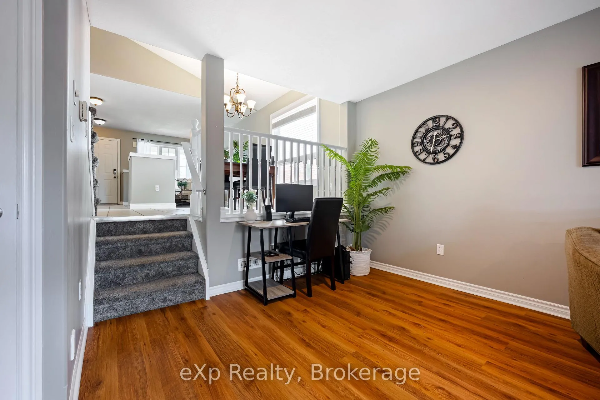Photo 20 of 273 Millburn Boulevard, Centre Wellington, Fergus — HOMEH