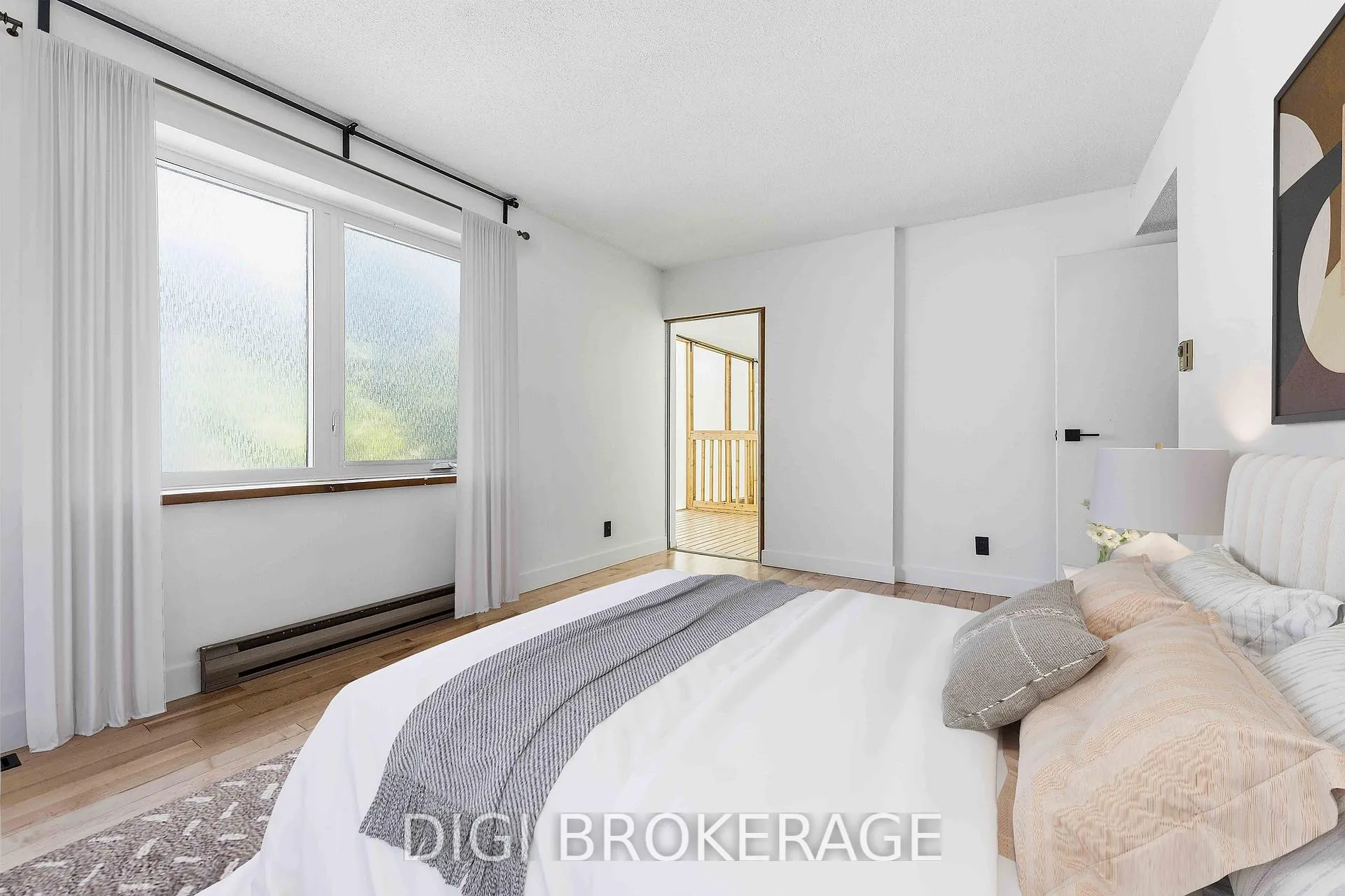 Photo 4 of 332 Iona Street, Ottawa, Westboro/Hampton Park — HOMEH