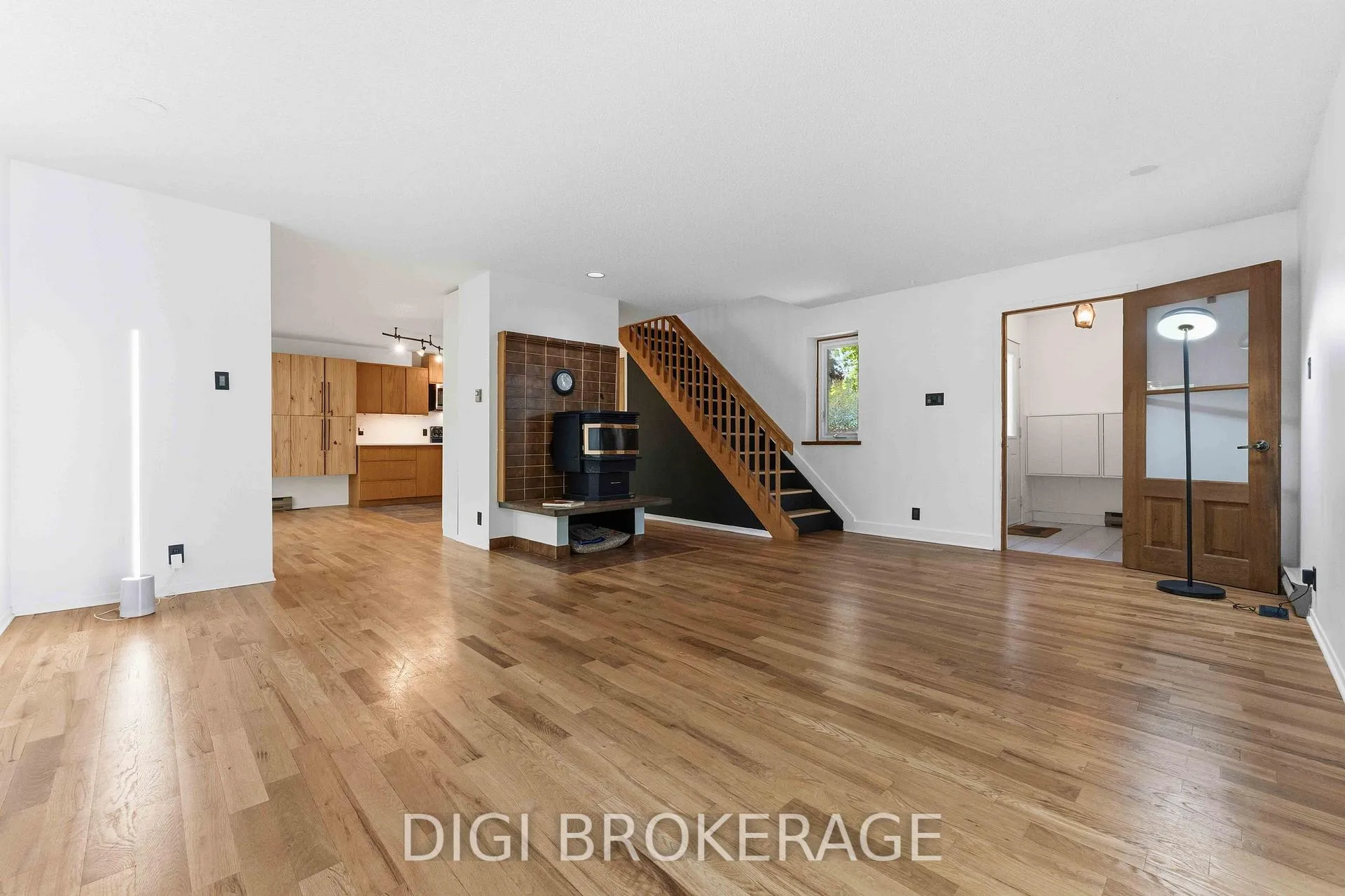 Photo 11 of 332 Iona Street, Ottawa, Westboro/Hampton Park — HOMEH