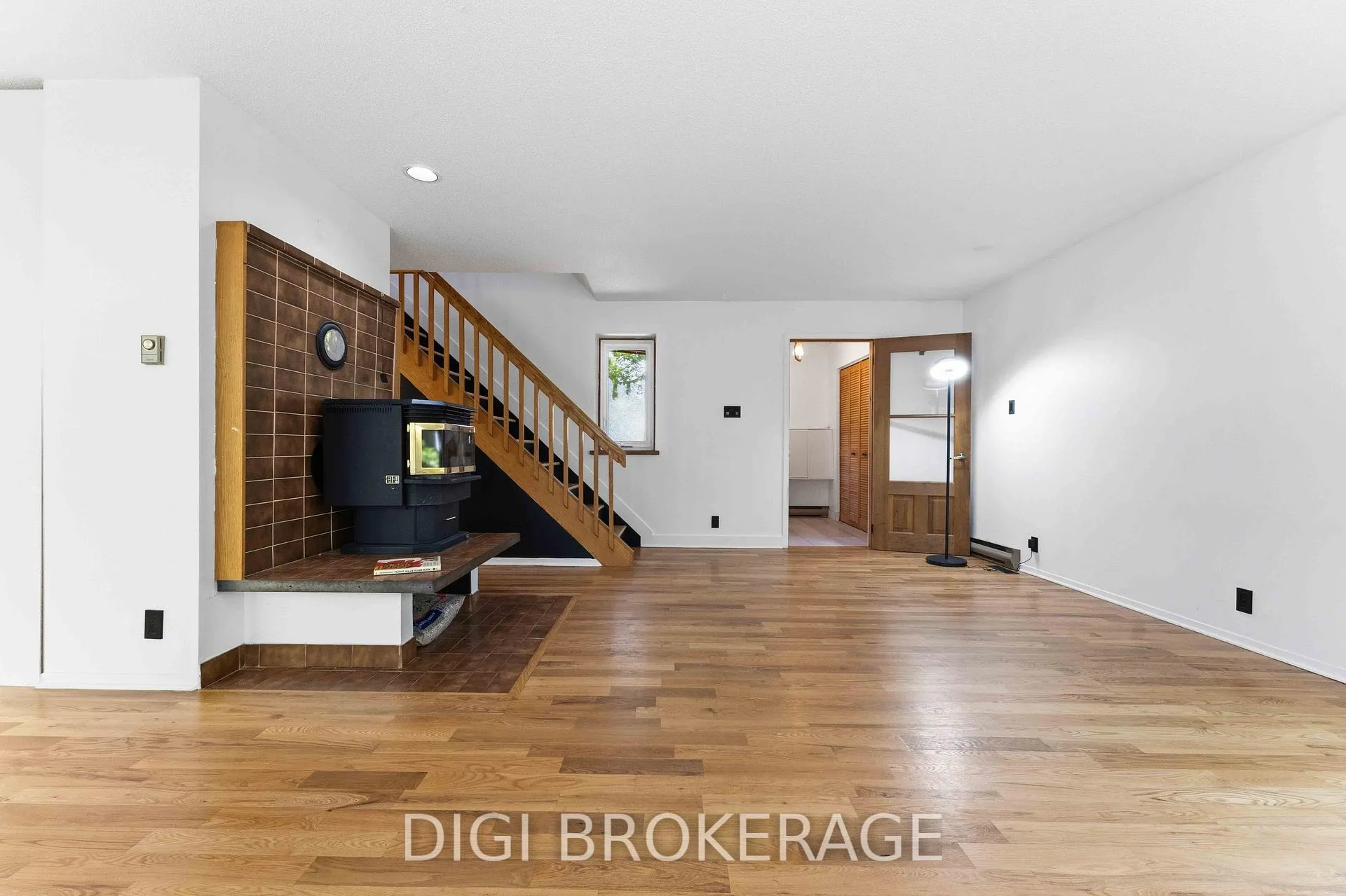 Photo 12 of 332 Iona Street, Ottawa, Westboro/Hampton Park — HOMEH