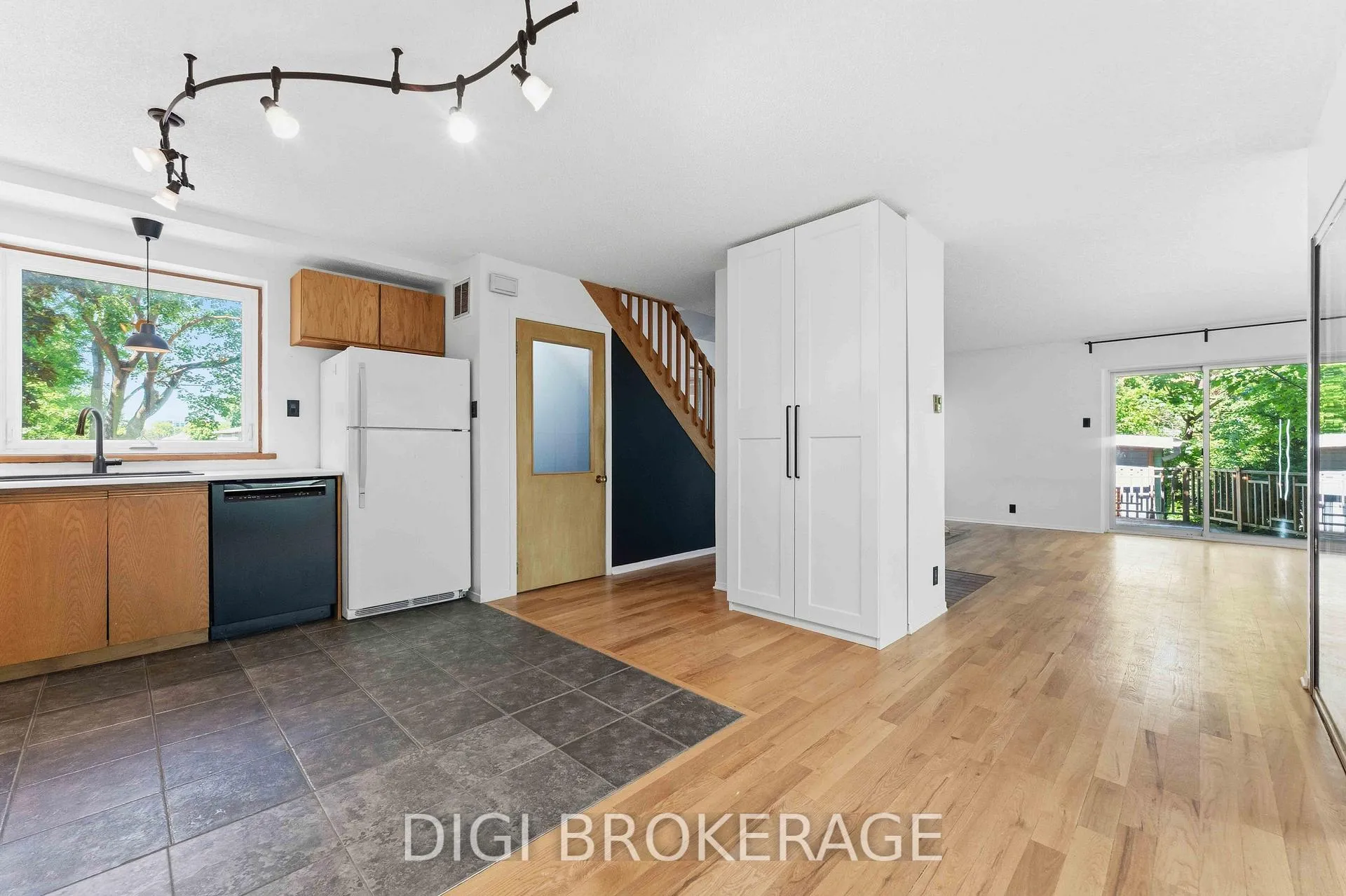 Photo 18 of 332 Iona Street, Ottawa, Westboro/Hampton Park — HOMEH