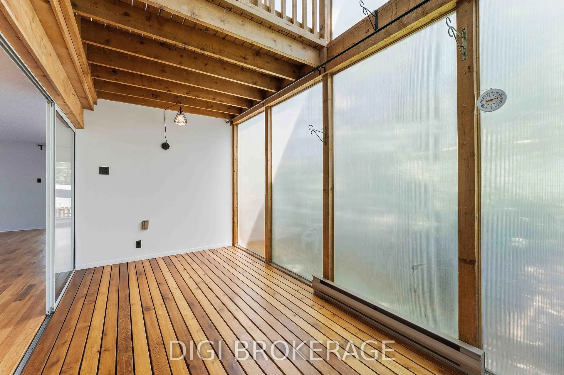 Photo 23 of 332 Iona Street, Ottawa, Westboro/Hampton Park — HOMEH
