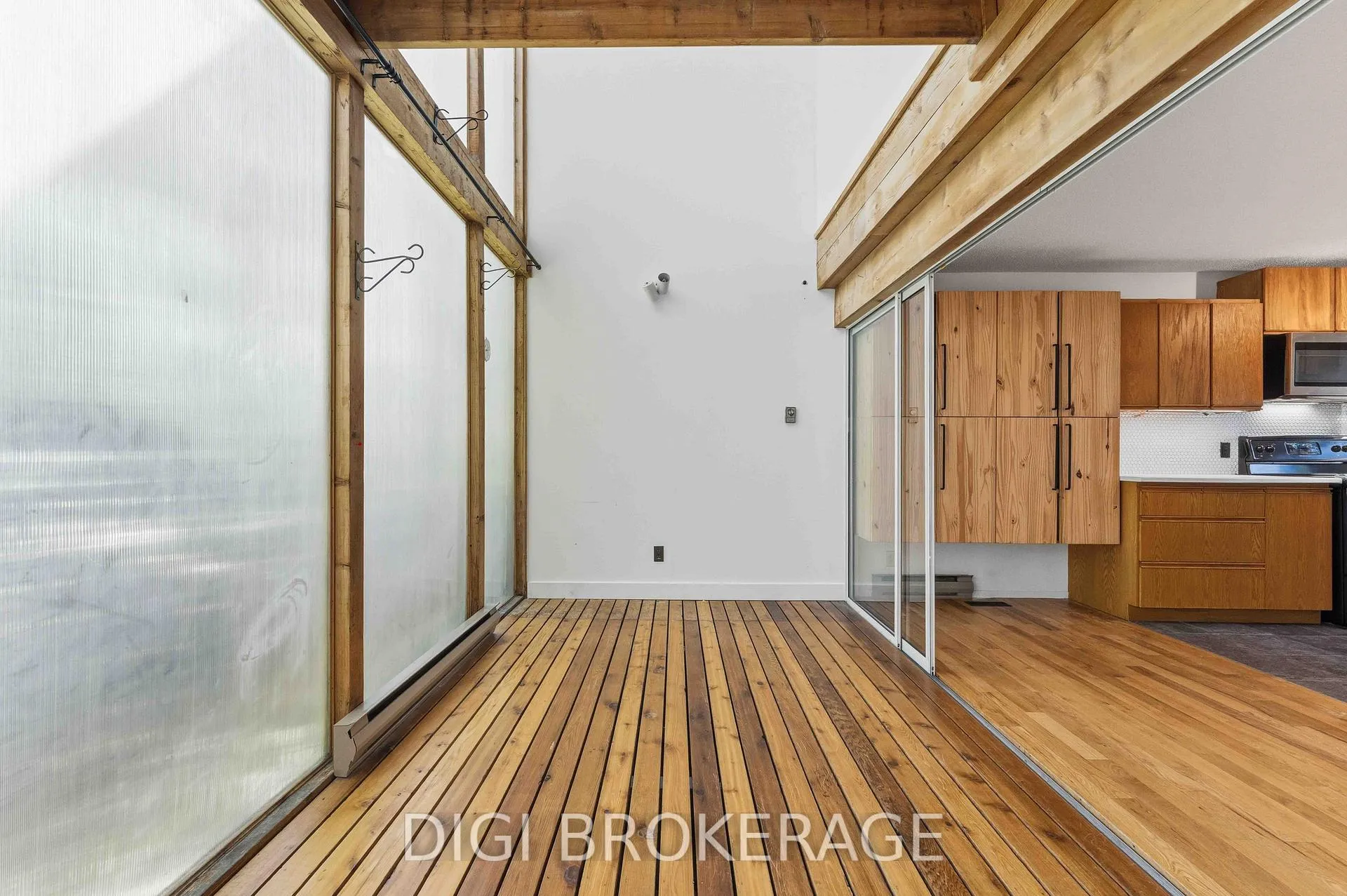 Photo 25 of 332 Iona Street, Ottawa, Westboro/Hampton Park — HOMEH