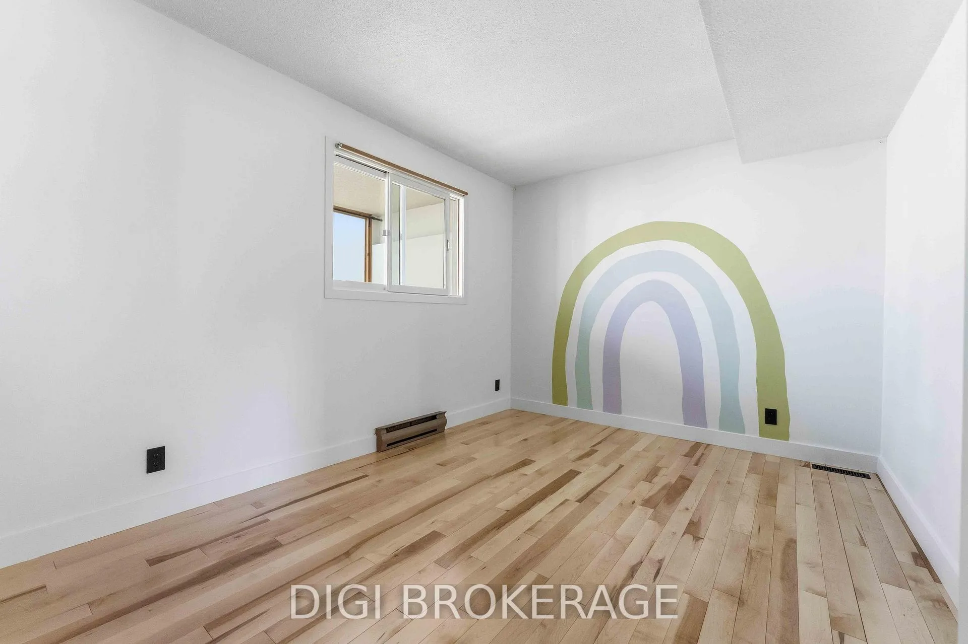 Photo 35 of 332 Iona Street, Ottawa, Westboro/Hampton Park — HOMEH