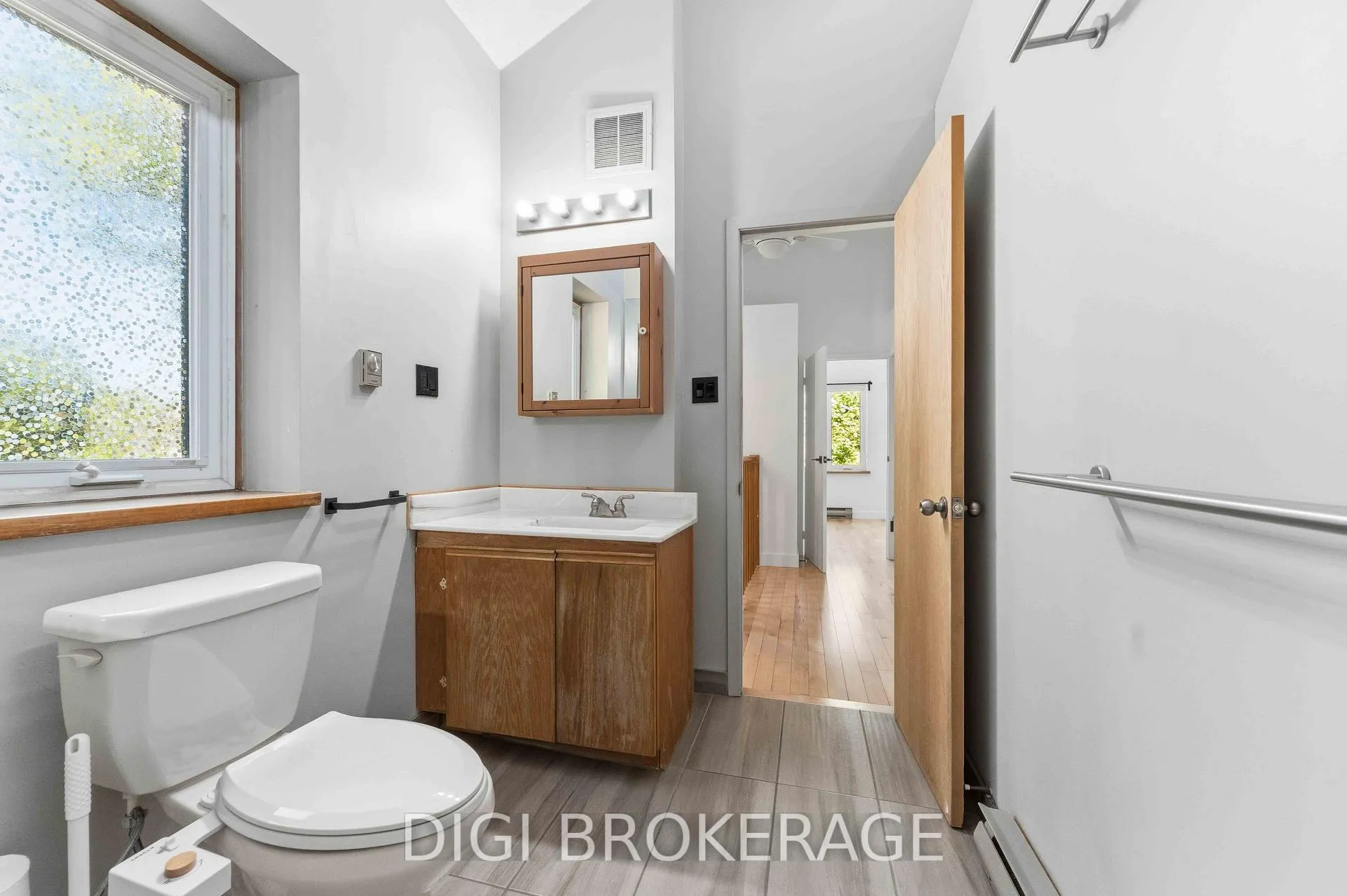 Photo 39 of 332 Iona Street, Ottawa, Westboro/Hampton Park — HOMEH