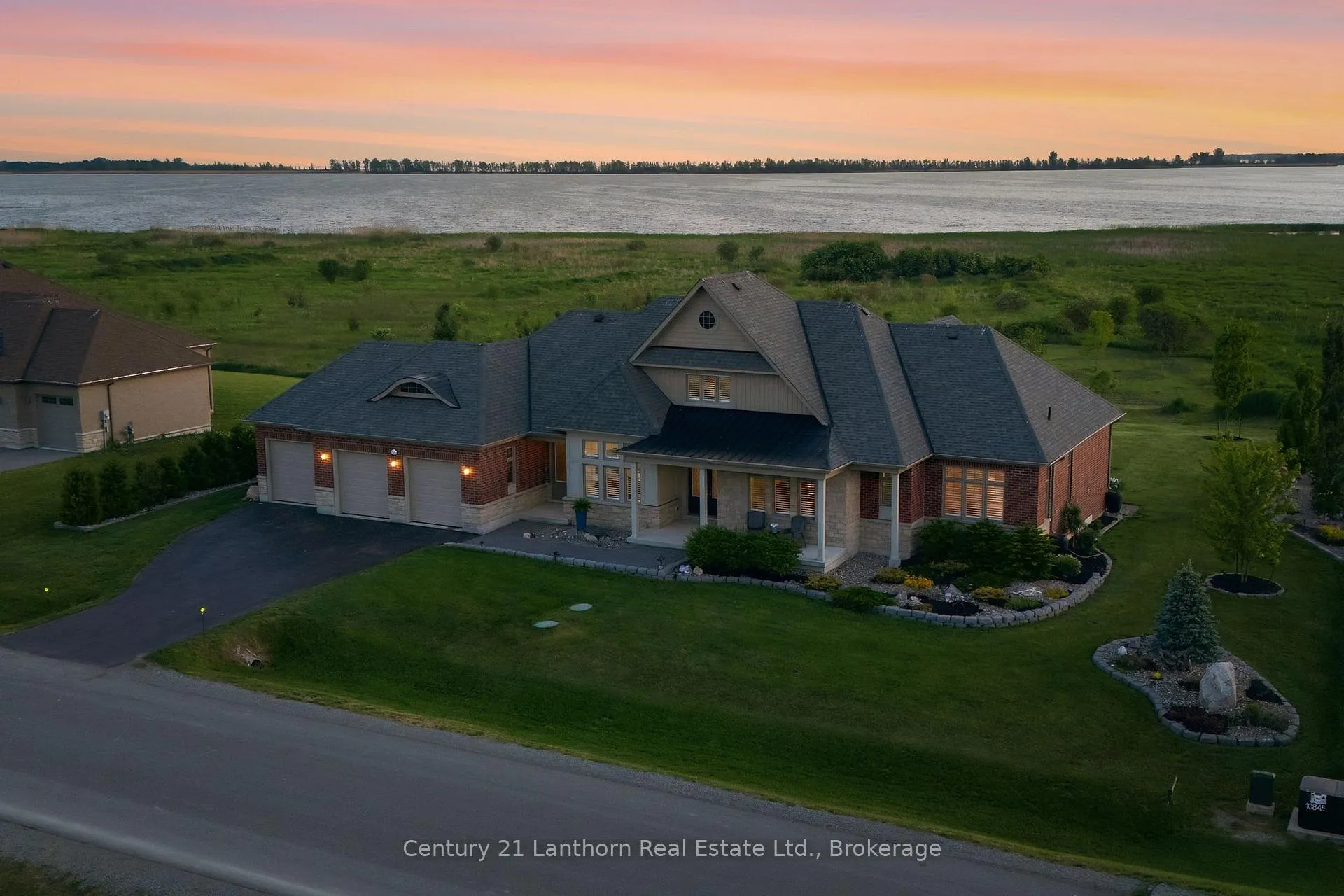 Photo 2 of 14 Wellers Way, Quinte West, Murray Ward — HOMEH