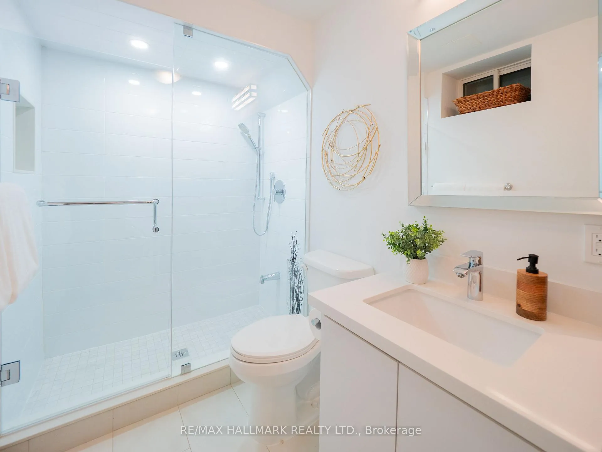 Photo 44 of 164 Langley Avenue, Toronto, North Riverdale — HOMEH