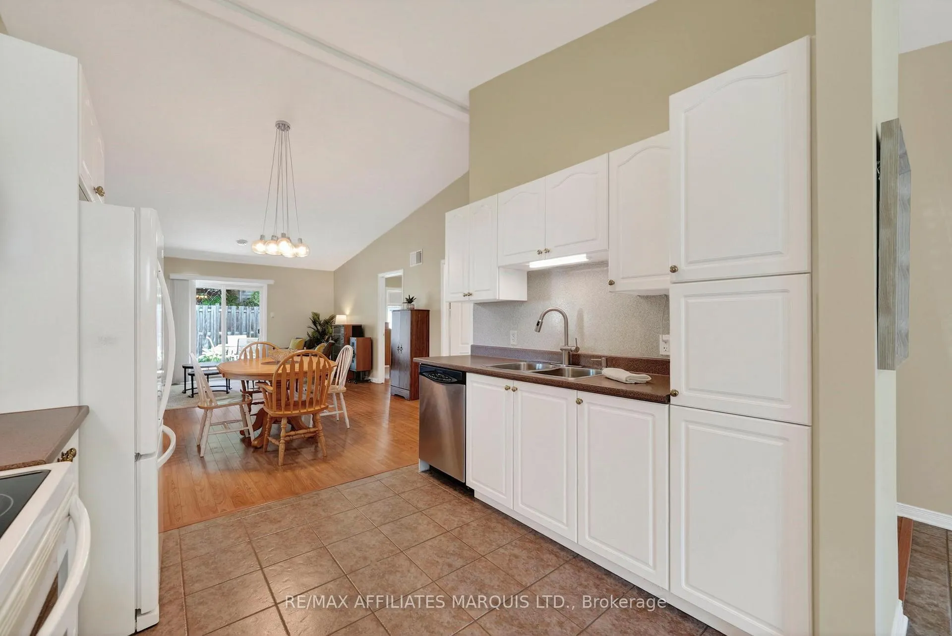 Photo 9 of Unit 1, 136 Fourth Street E, Cornwall — HOMEH