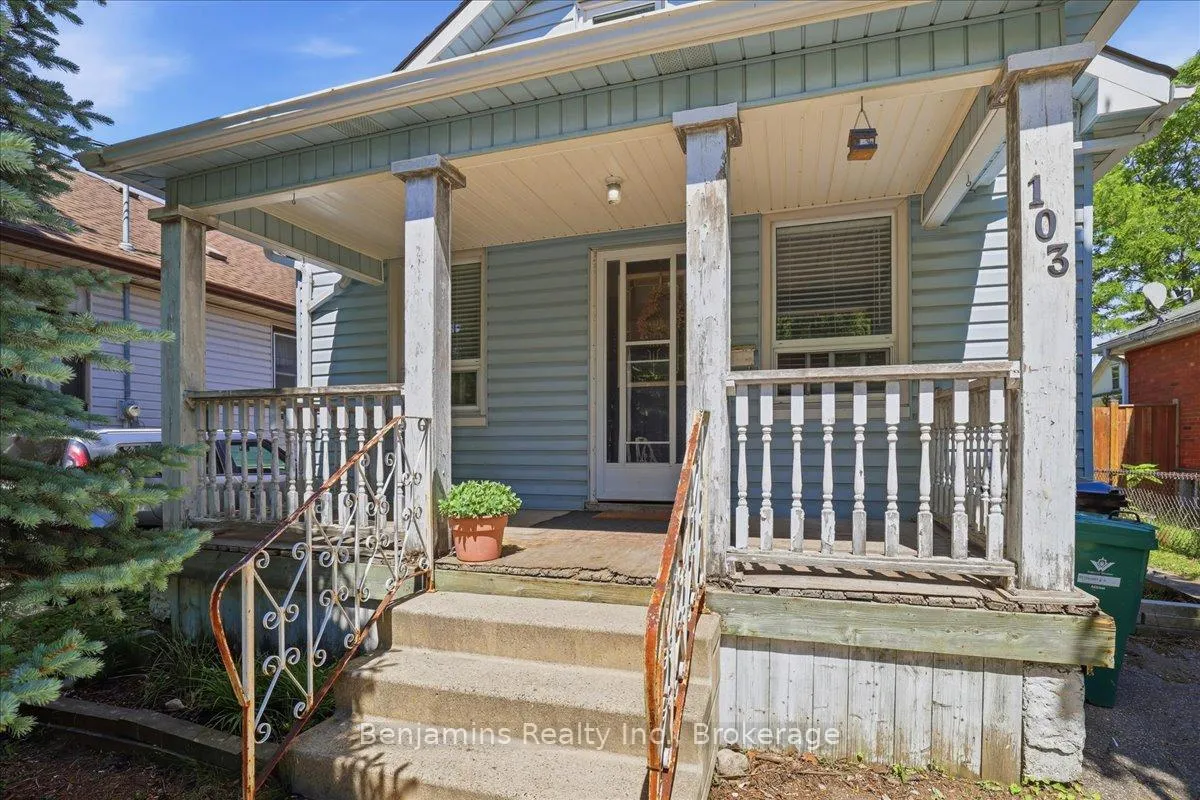 Photo 4 of 103 Chalmers Street N, Cambridge, Alison — HOMEH