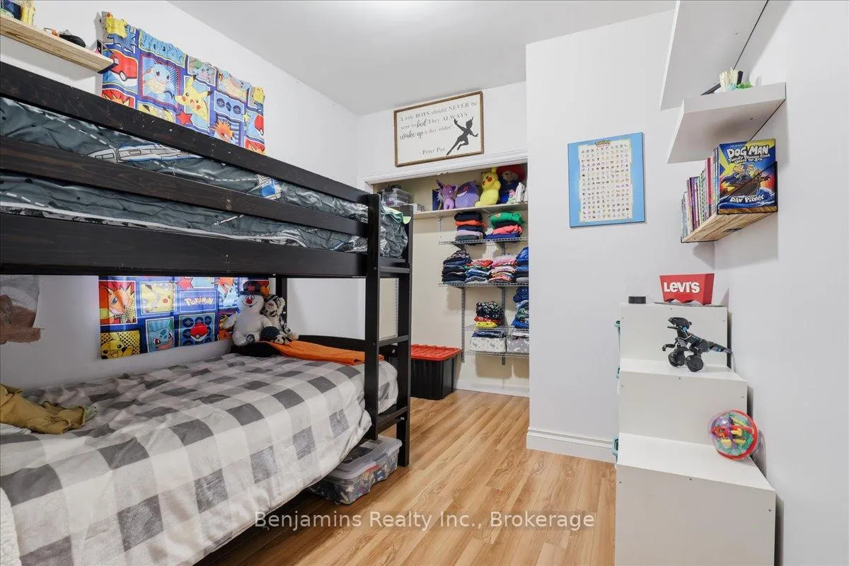 Photo 14 of 103 Chalmers Street N, Cambridge, Alison — HOMEH
