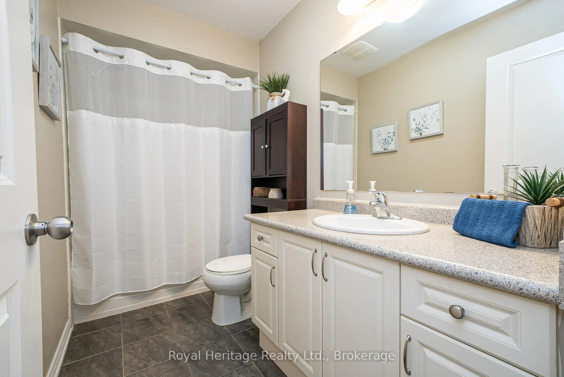 Photo 15 of 862 Emery Way, Peterborough, Monaghan Ward 2 — HOMEH