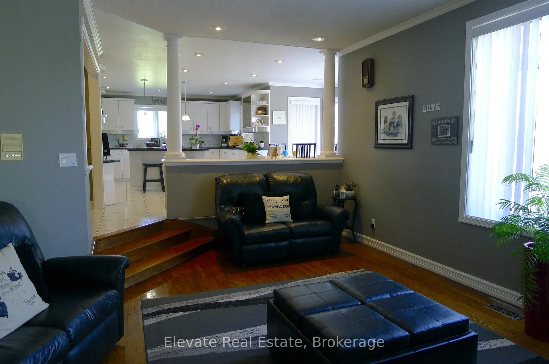 Photo 11 of 16 Fenton Way, Brampton, Toronto Gore Rural Estate — HOMEH
