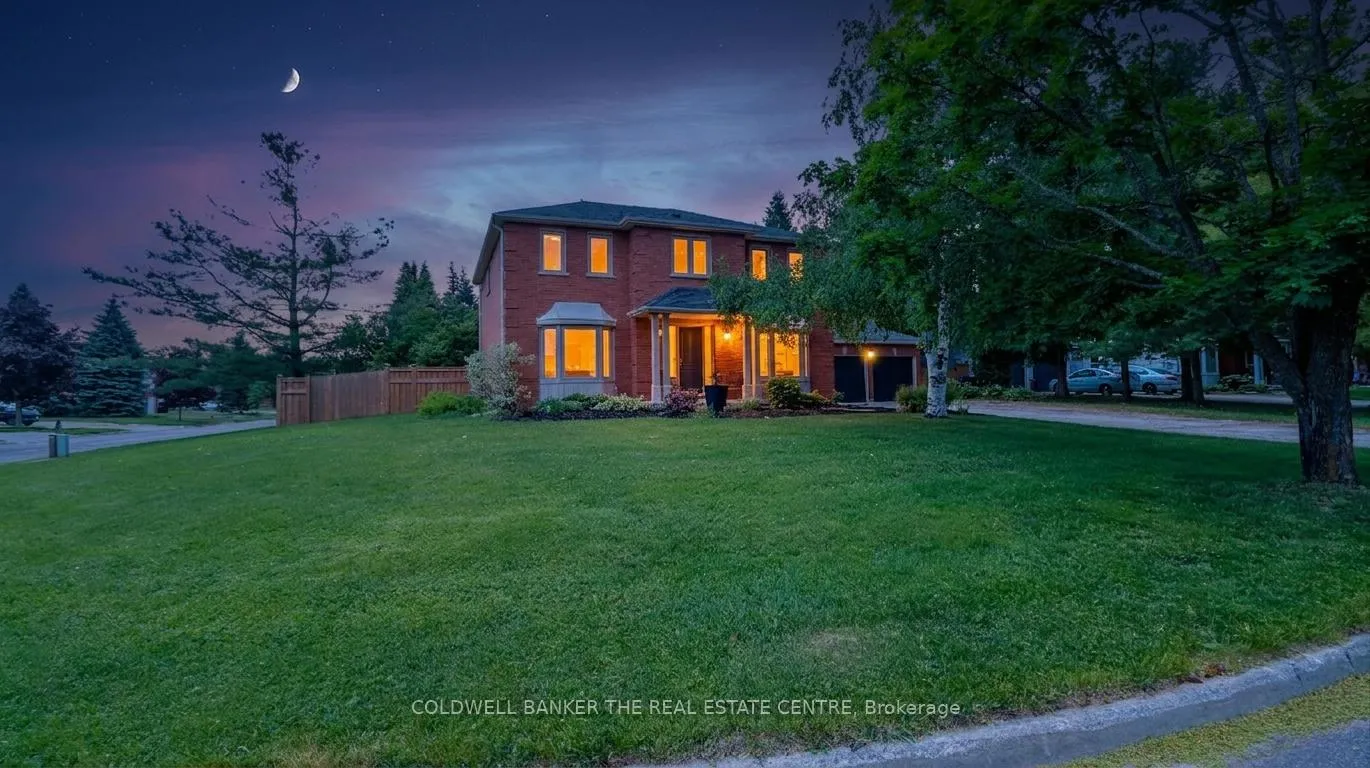 Photo 2 of 2790 Shering Crescent, Innisfil, Stroud — HOMEH