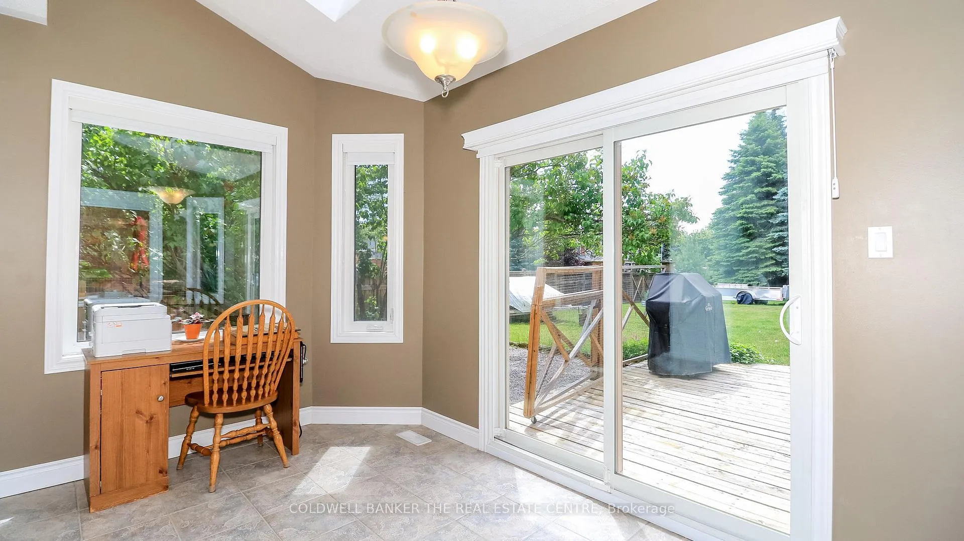 Photo 17 of 2790 Shering Crescent, Innisfil, Stroud — HOMEH