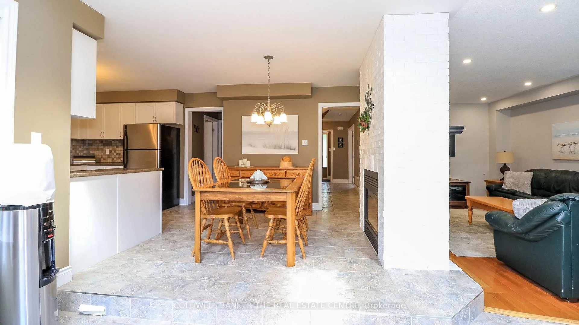 Photo 18 of 2790 Shering Crescent, Innisfil, Stroud — HOMEH