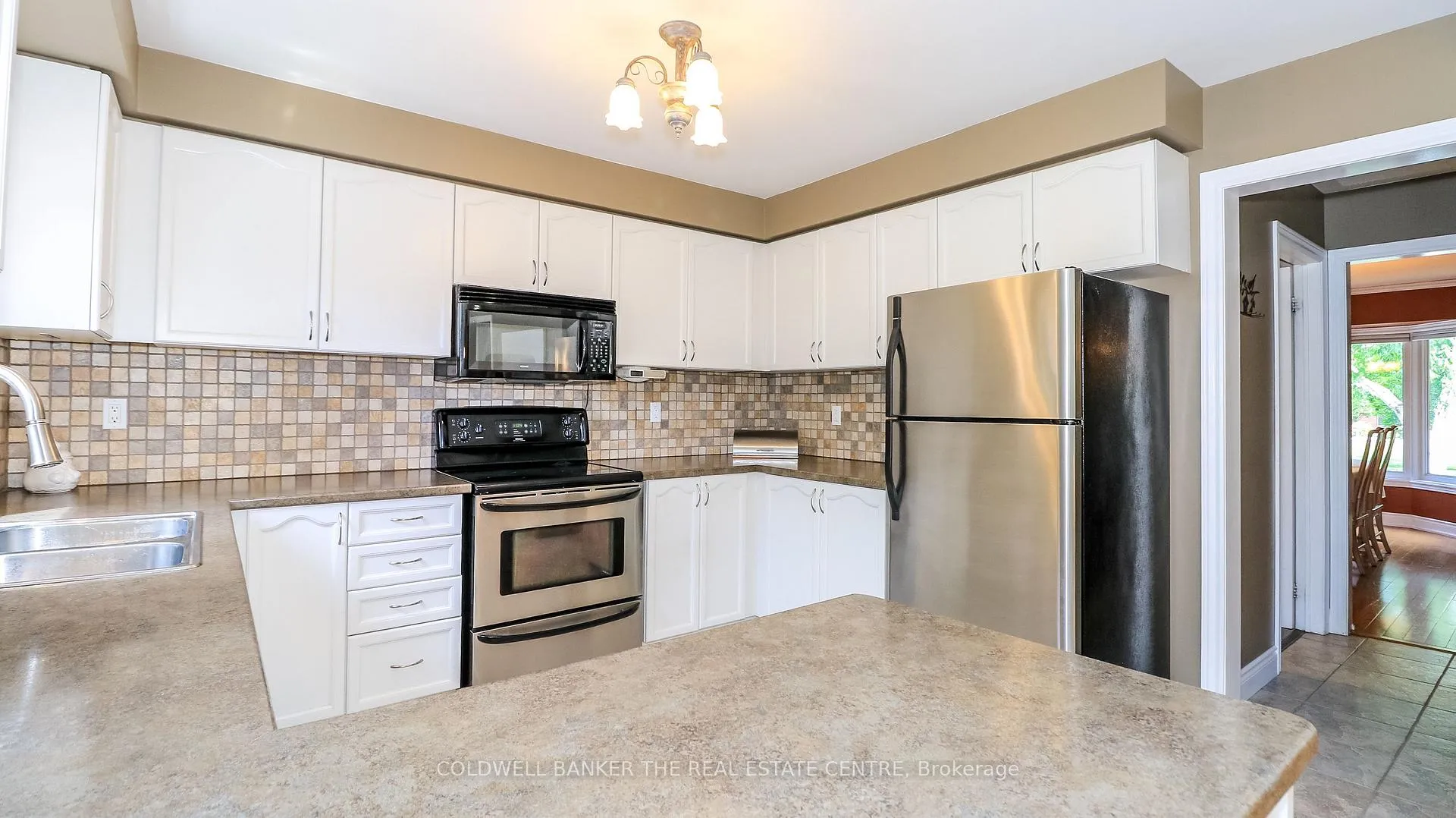 Photo 21 of 2790 Shering Crescent, Innisfil, Stroud — HOMEH