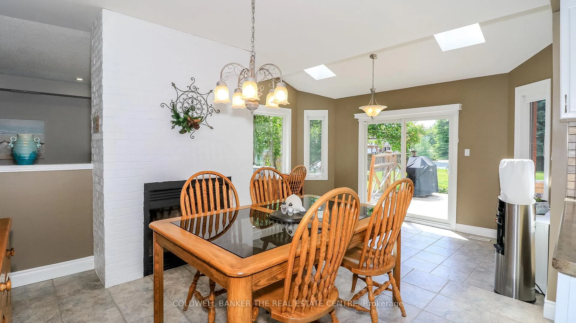 Photo 23 of 2790 Shering Crescent, Innisfil, Stroud — HOMEH