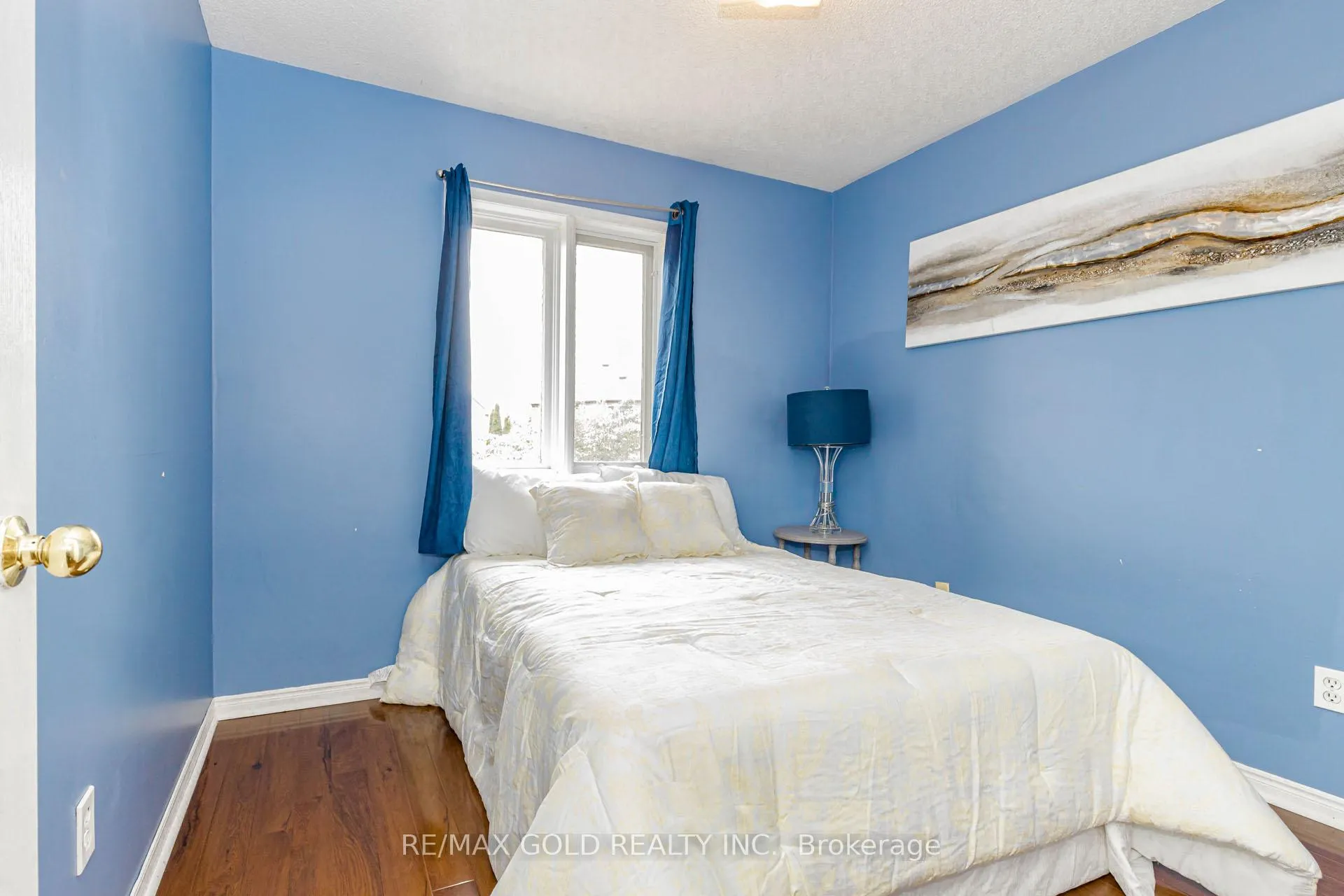 Photo 18 of 34 White Tail Crescent, Brampton, Fletcher's West — HOMEH