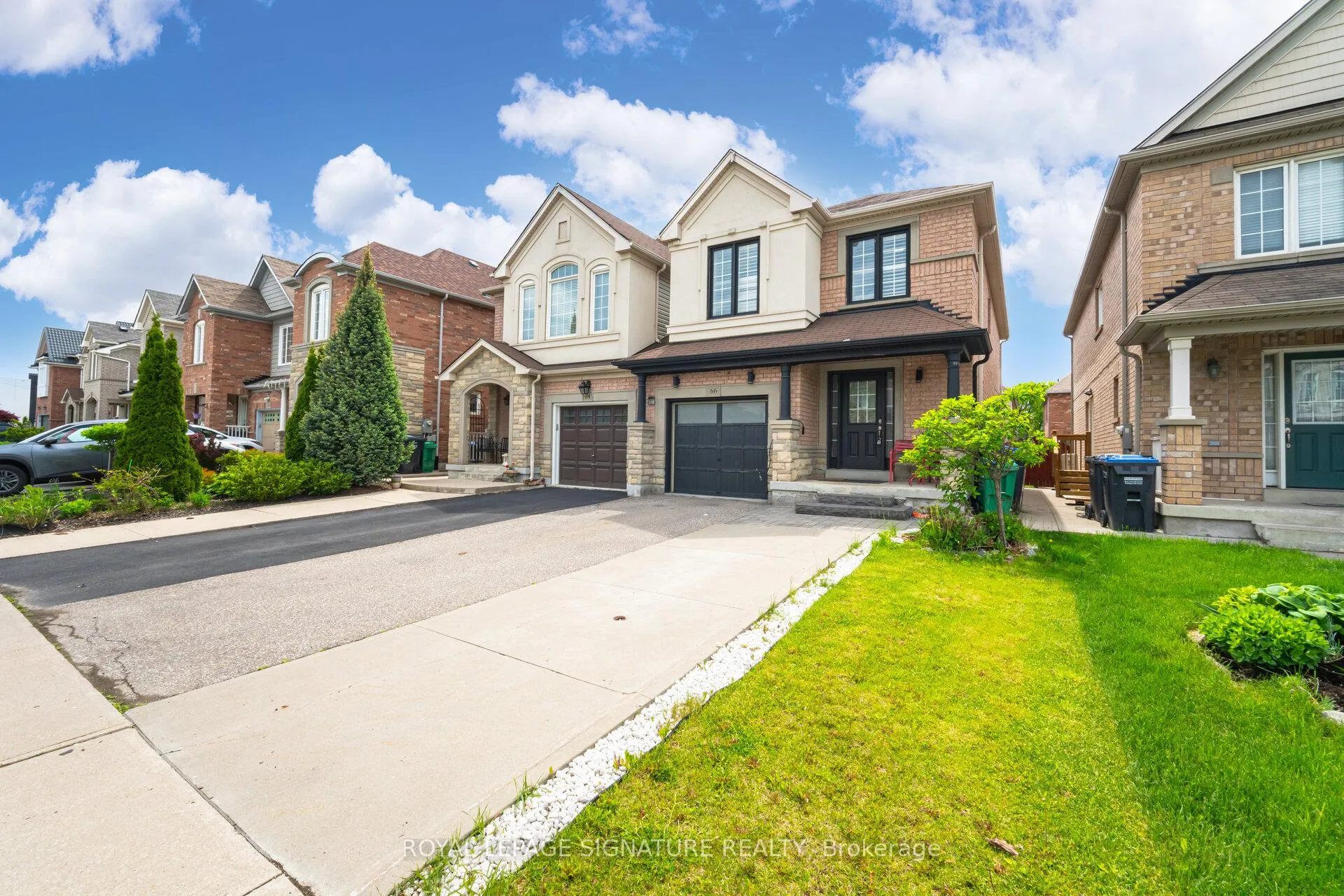 Photo 4 of 66 Lightcatcher Circle, Brampton, Bram East — HOMEH