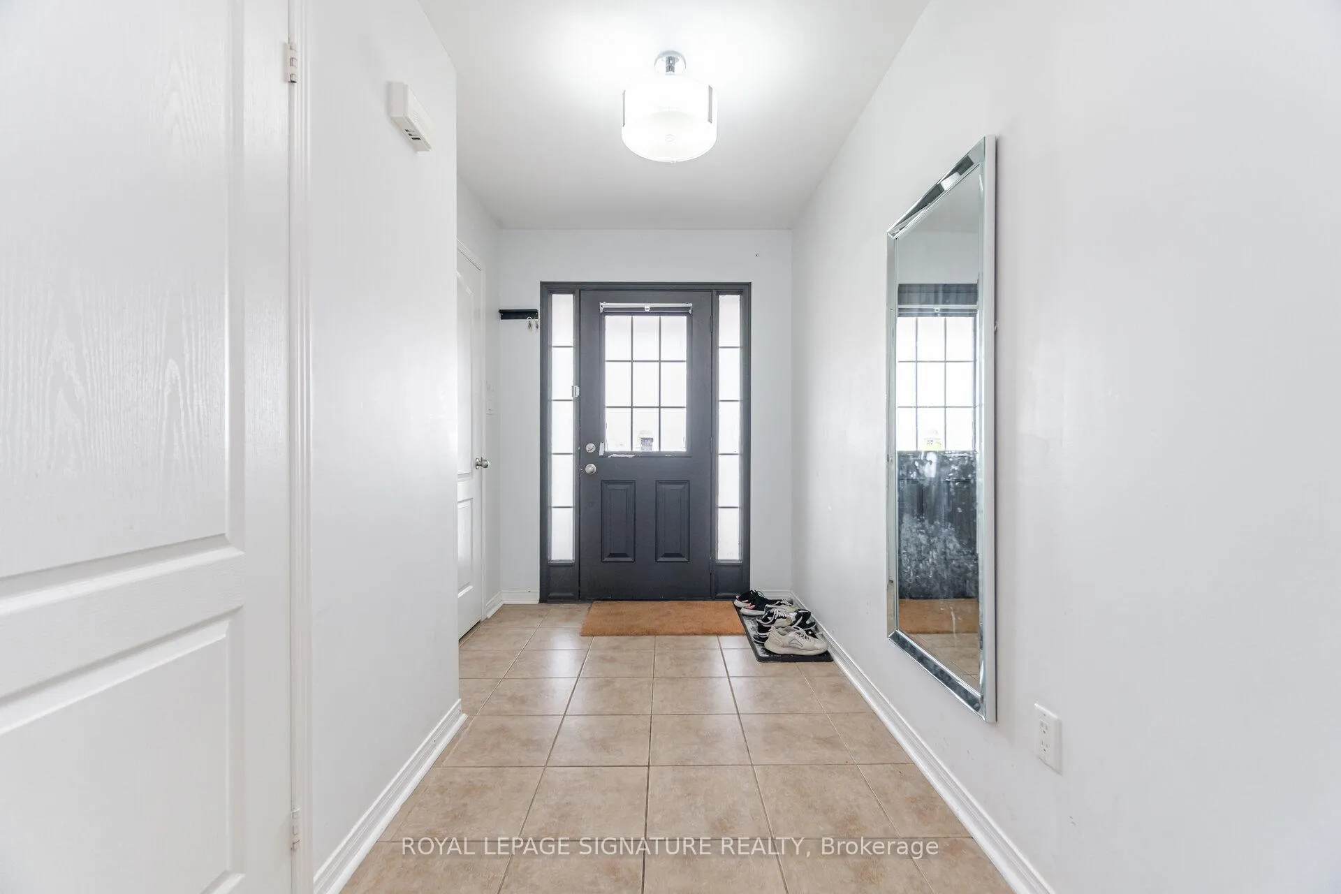 Photo 6 of 66 Lightcatcher Circle, Brampton, Bram East — HOMEH