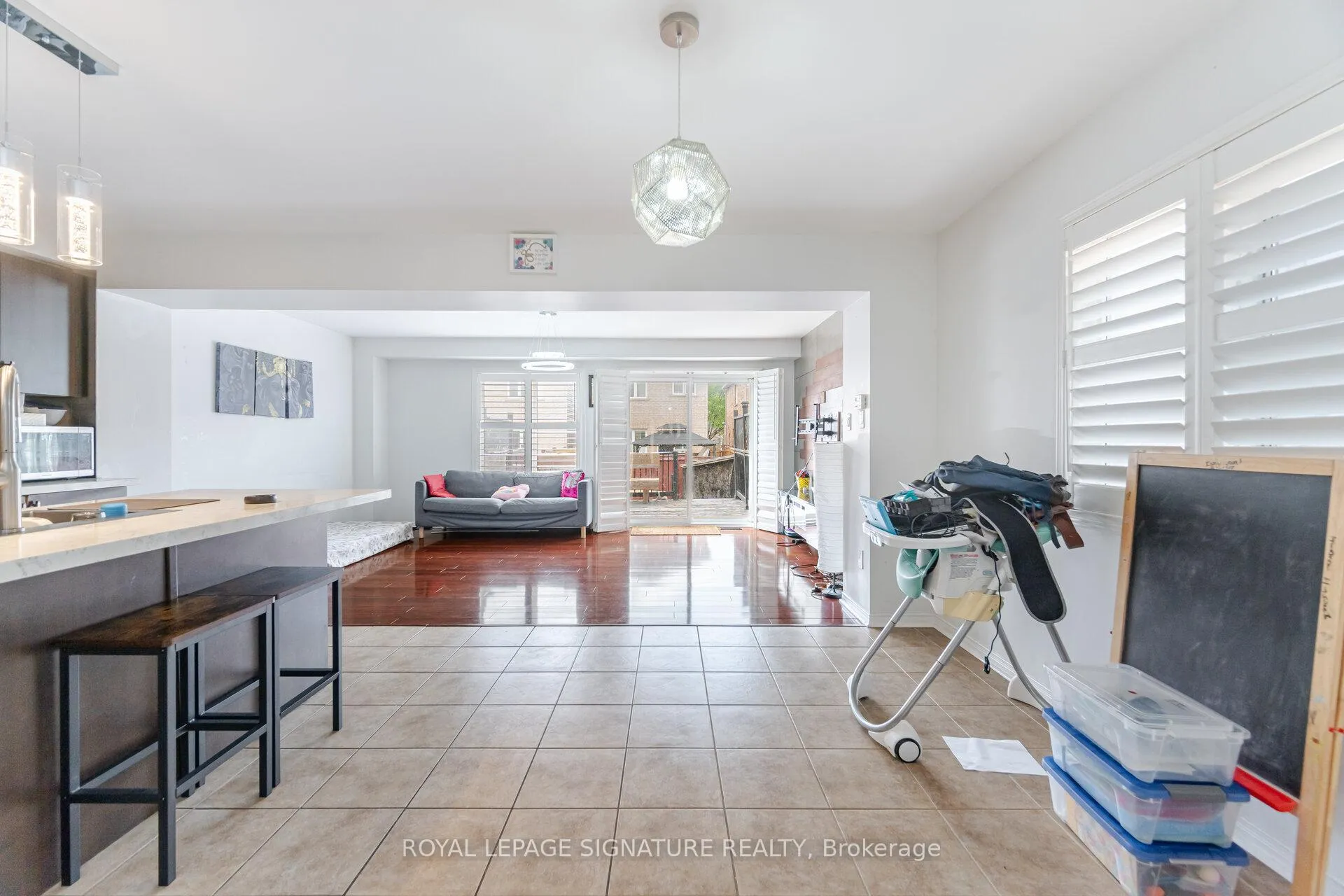Photo 13 of 66 Lightcatcher Circle, Brampton, Bram East — HOMEH