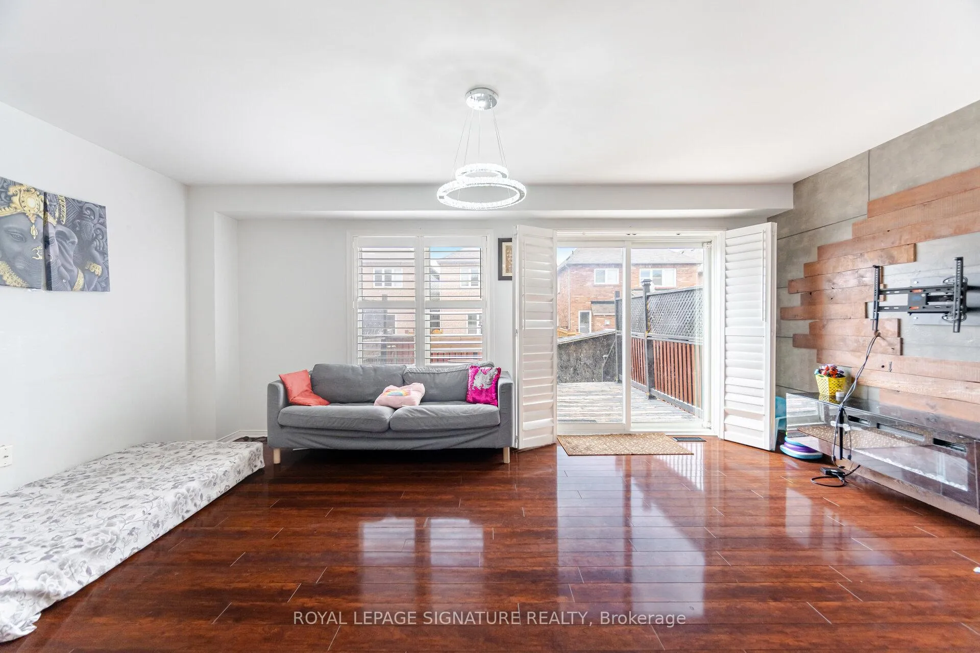 Photo 14 of 66 Lightcatcher Circle, Brampton, Bram East — HOMEH