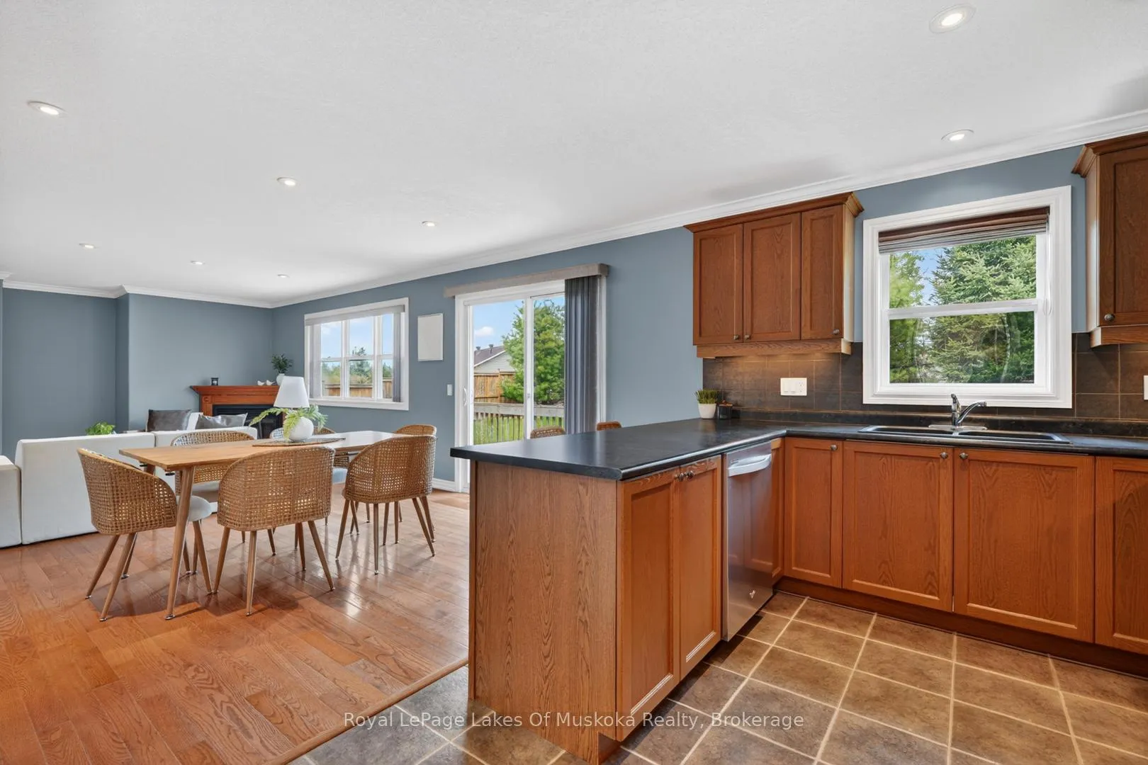 Photo 12 of 30 Gainsborough Road, Bracebridge, Monck (Bracebridge) — HOMEH
