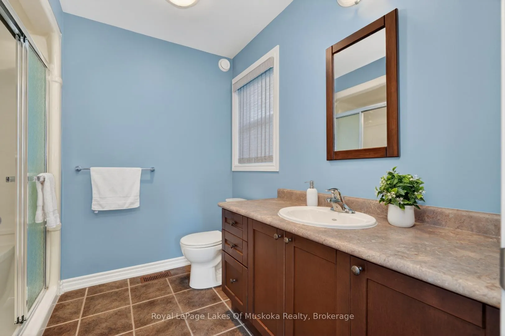 Photo 18 of 30 Gainsborough Road, Bracebridge, Monck (Bracebridge) — HOMEH