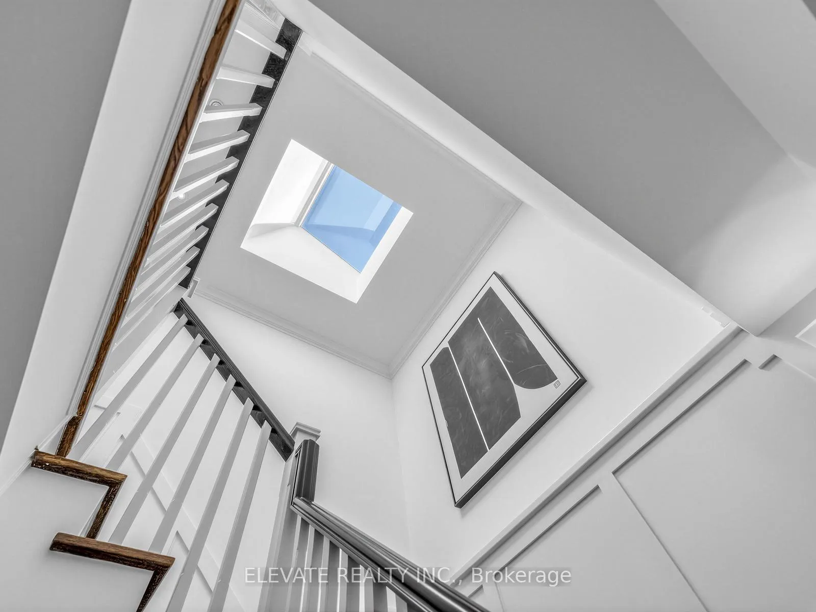Photo 17 of 19 Dunblaine Avenue, Toronto, Bedford Park-Nortown — HOMEH
