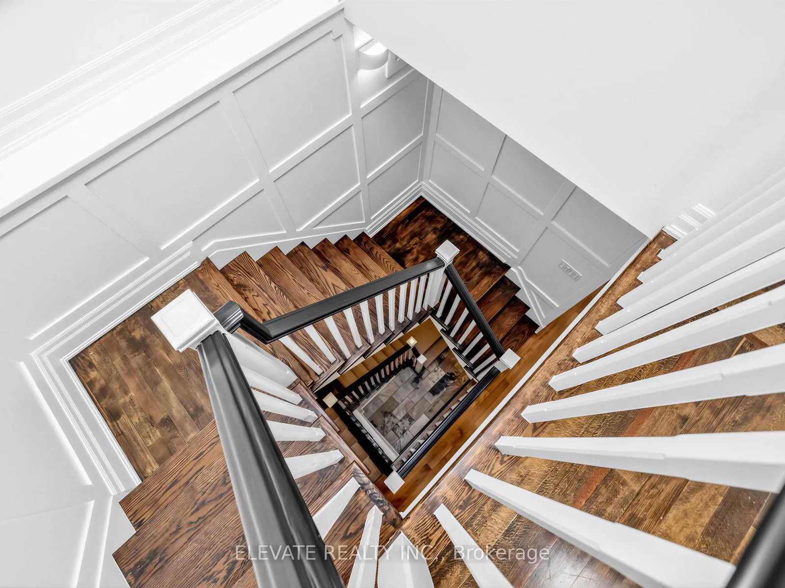 Photo 29 of 19 Dunblaine Avenue, Toronto, Bedford Park-Nortown — HOMEH