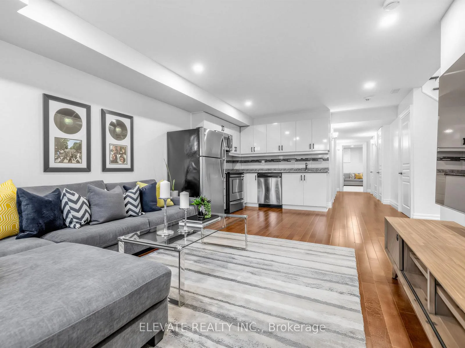 Photo 30 of 19 Dunblaine Avenue, Toronto, Bedford Park-Nortown — HOMEH