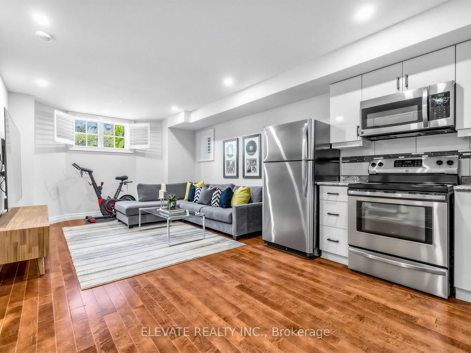 Photo 31 of 19 Dunblaine Avenue, Toronto, Bedford Park-Nortown — HOMEH