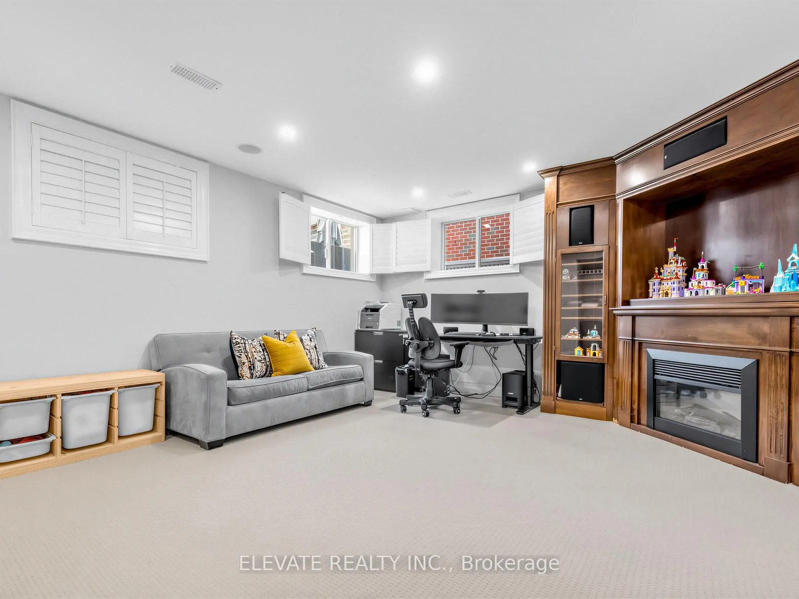 Photo 32 of 19 Dunblaine Avenue, Toronto, Bedford Park-Nortown — HOMEH