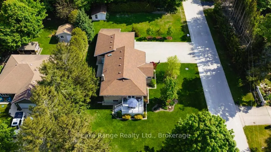 Photo of 201 Shadywood Crescent