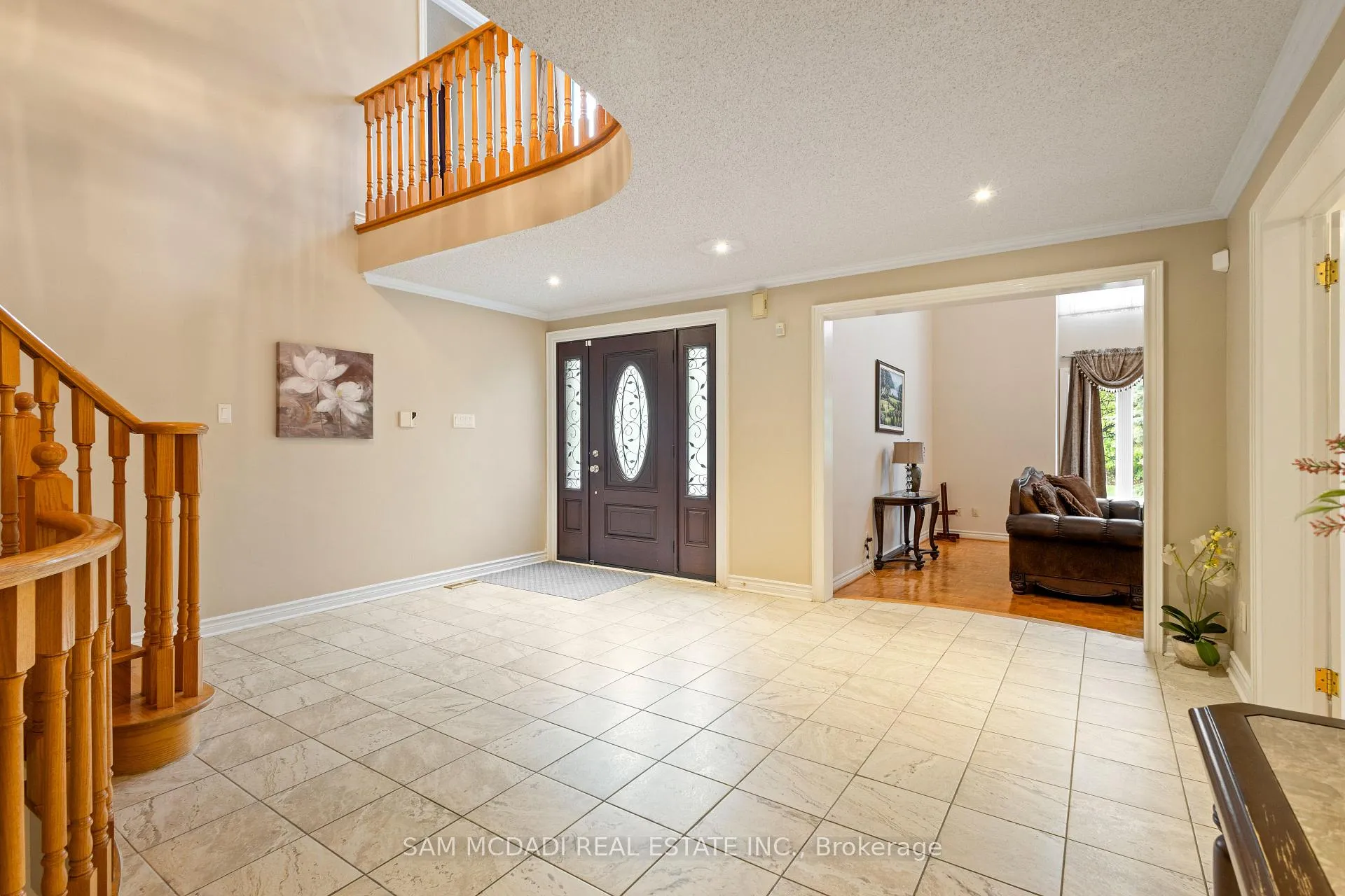 Photo 2 of 2492 Erin Centre Boulevard, Mississauga, Central Erin Mills — HOMEH