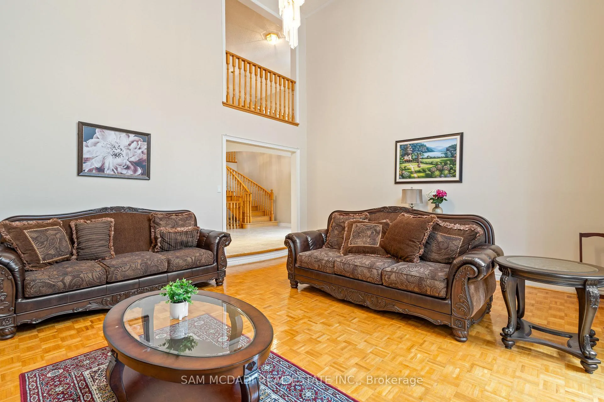 Photo 5 of 2492 Erin Centre Boulevard, Mississauga, Central Erin Mills — HOMEH