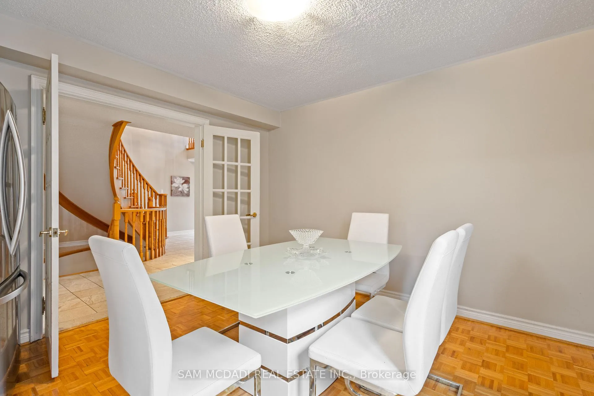 Photo 9 of 2492 Erin Centre Boulevard, Mississauga, Central Erin Mills — HOMEH
